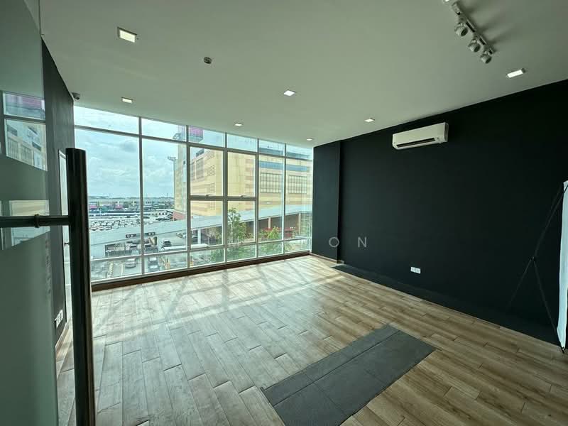Landmark Office Bukit Tinggi Klang untuk Untuk Dijual - RM 1,350,000, Mac 2026 - Interior - PropertyGuru.com.my