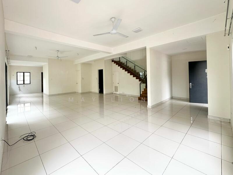 Semi-Detached House for Sale in Rawang (Selangor) - May Liong - Living Room - PropertyGuru.com.my