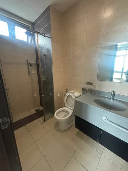 Condominium for Rent at Shaftsbury Residence - June Tan - Bathroom - PropertyGuru.com.my