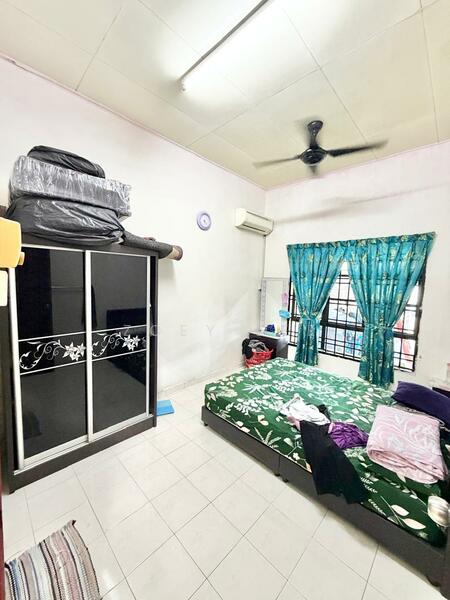 Taman Pulai Indah untuk Untuk Dijual - RM 550,000, Mac 2026 - Bedroom - PropertyGuru.com.my