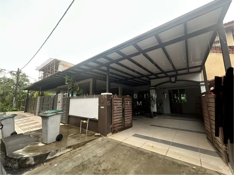 Rumah Teres 2 Tingkat untuk Dijual di Permas Jaya (Johor) - Roslina Binti Kassim - Exterior - PropertyGuru.com.my