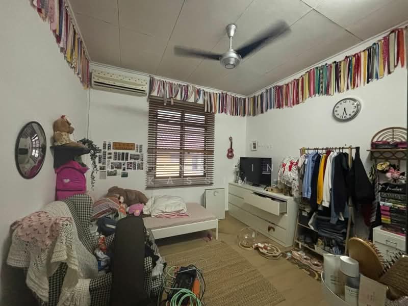 Rumah Teres 2 Tingkat untuk Dijual di Permas Jaya (Johor) - Roslina Binti Kassim - Bedroom - PropertyGuru.com.my