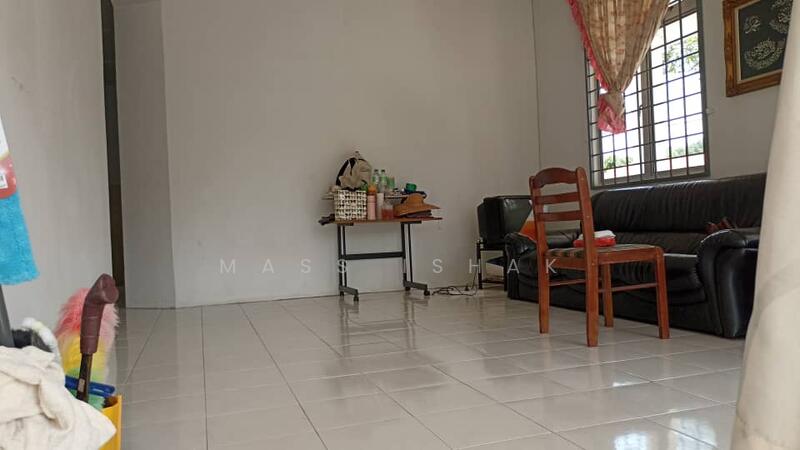 Semi-Detached House for Sale in Sepang (Selangor) - Mass Ishak - Living Room - PropertyGuru.com.my