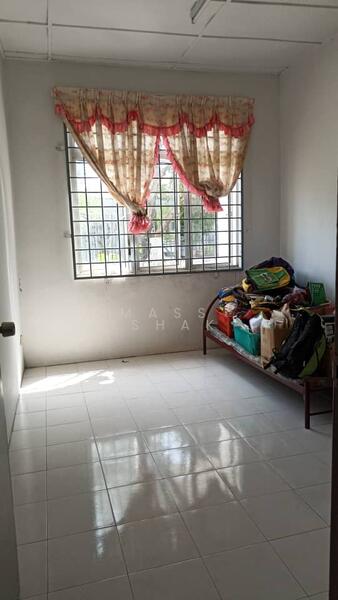 Semi-Detached House for Sale in Sepang (Selangor) - Mass Ishak - Bedroom - PropertyGuru.com.my