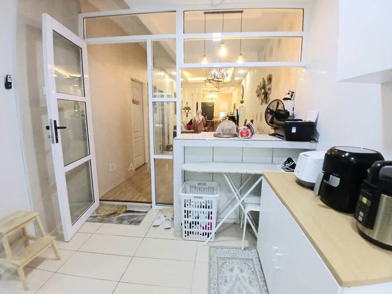 1-storey Terraced House for Sale in Jenjarom (Selangor) - Daniel Tan - Kitchen - PropertyGuru.com.my