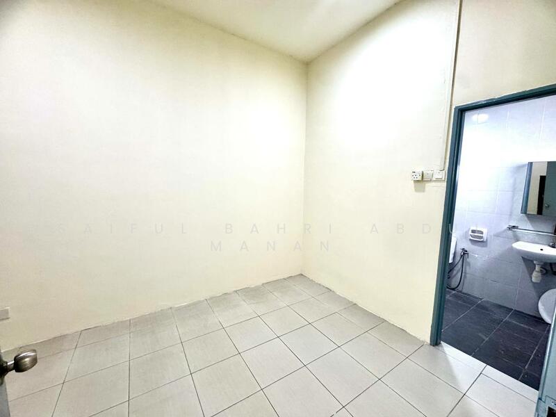 Cluster House for Sale in Bandar Saujana Putra (Tanjong Duabelas) - Saiful Bahri Abdul Manan - Interior - PropertyGuru.com.my