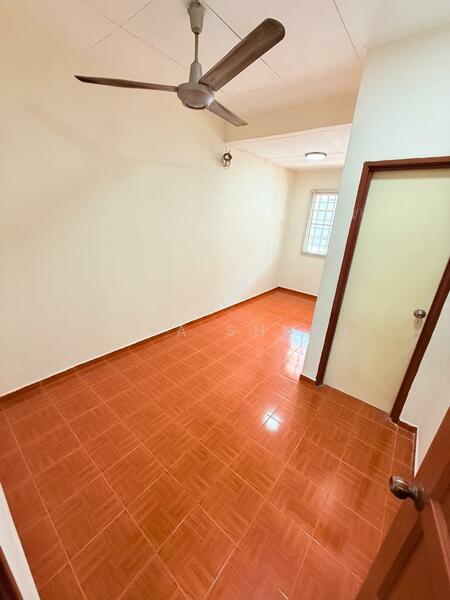 2-storey Terraced House for Sale in Seksyen 13 (Shah Alam) - Nadia Shukri - Interior - PropertyGuru.com.my