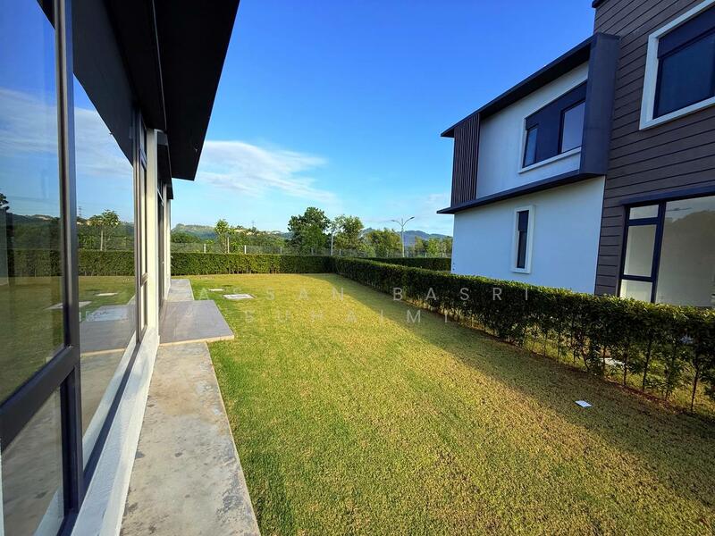 Bungalow for Sale in Semenyih (Selangor) - Hassan Basri Suhaimi - Exterior - PropertyGuru.com.my