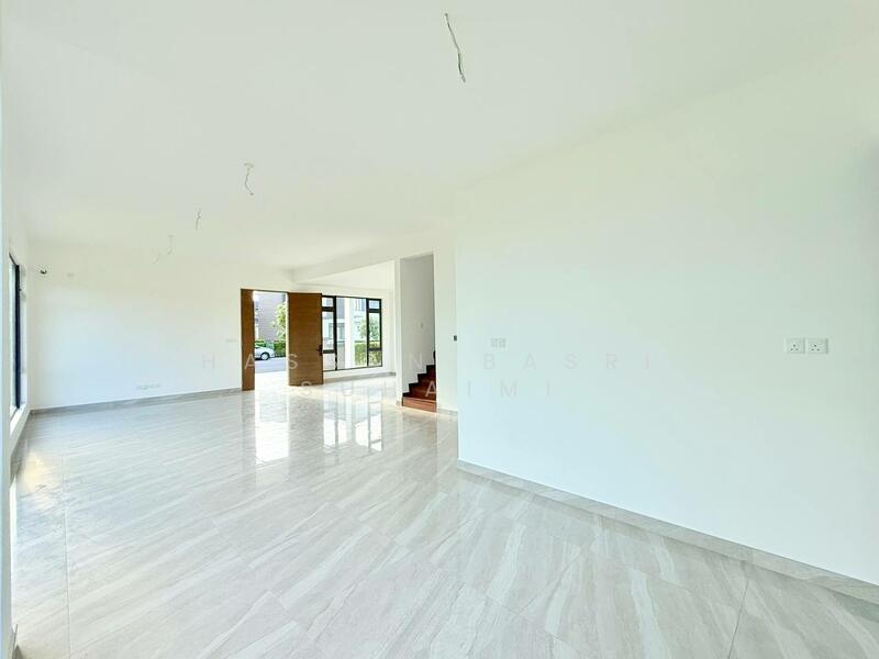 Bungalow for Sale in Semenyih (Selangor) - Hassan Basri Suhaimi - Living Room - PropertyGuru.com.my