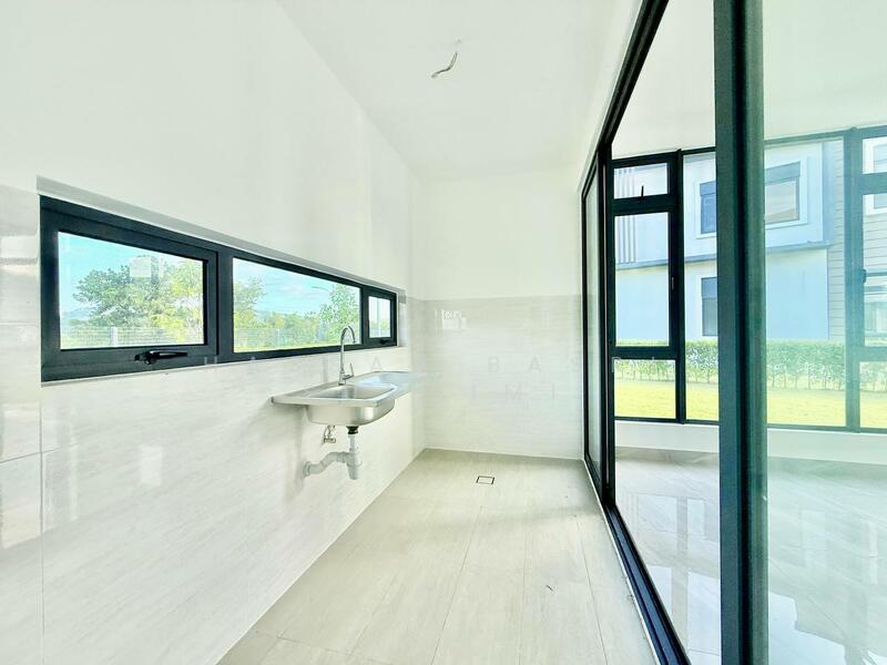 Bungalow for Sale in Semenyih (Selangor) - Hassan Basri Suhaimi - Kitchen - PropertyGuru.com.my