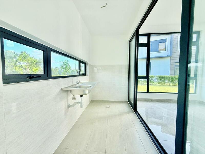 Bungalow for Sale in Semenyih (Selangor) - Hassan Basri Suhaimi - Kitchen - PropertyGuru.com.my