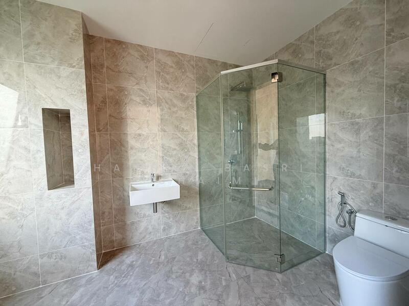 Bungalow for Sale in Semenyih (Selangor) - Hassan Basri Suhaimi - Bathroom - PropertyGuru.com.my