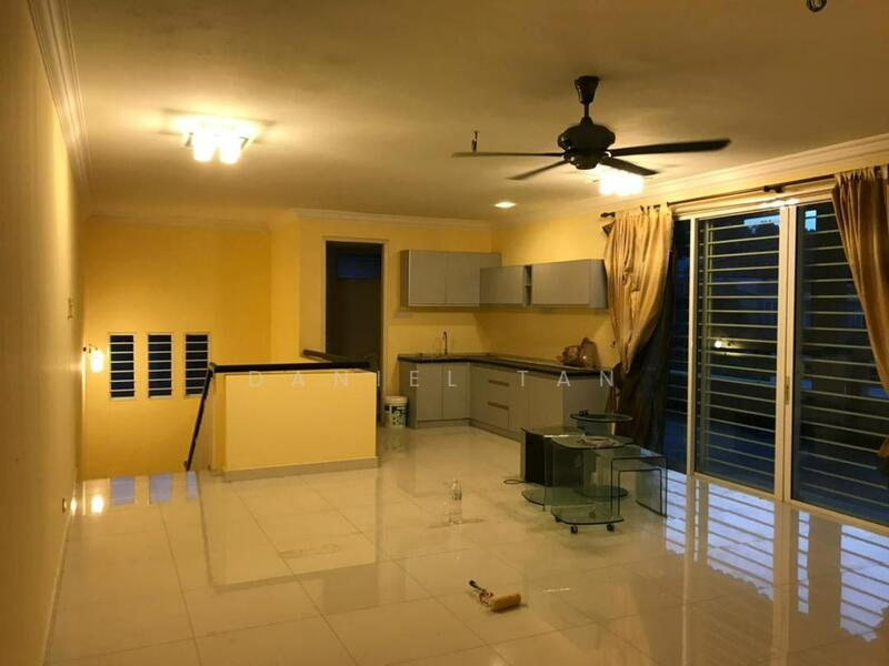 3 Storey Semi-D Mutiara Gombak 2, Kuala Lumpur untuk Untuk Dijual - RM 2,250,000, Feb 2026 - Living Room - PropertyGuru.com.my