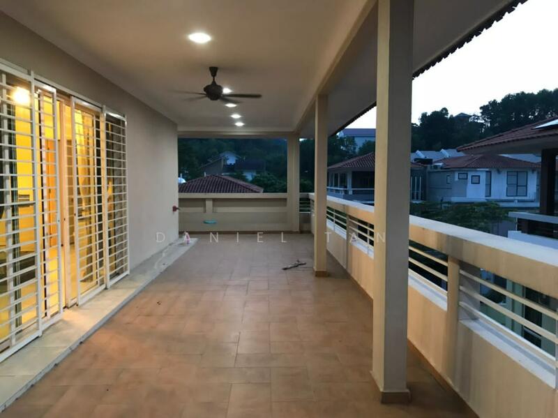 3 Storey Semi-D Mutiara Gombak 2, Kuala Lumpur untuk Untuk Dijual - RM 2,250,000, Feb 2026 - Balcony - PropertyGuru.com.my