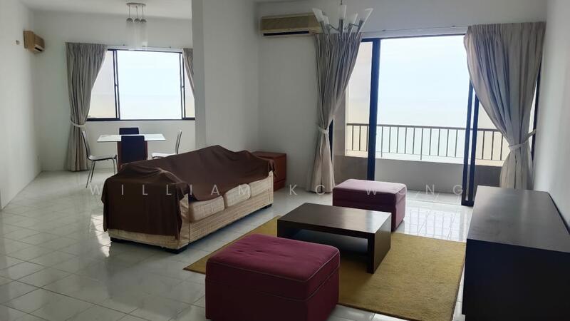 Condominium for Sale at Miami Green - William KC Wong - Living Room - PropertyGuru.com.my