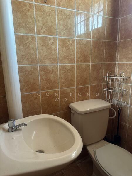 Taman Subang Murni untuk Untuk Disewa - RM 1,900 /bulan, Apr 2026 - Bathroom - PropertyGuru.com.my