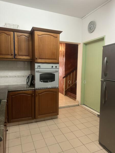 Taman Subang Murni untuk Untuk Disewa - RM 1,900 /bulan, Apr 2026 - Kitchen - PropertyGuru.com.my