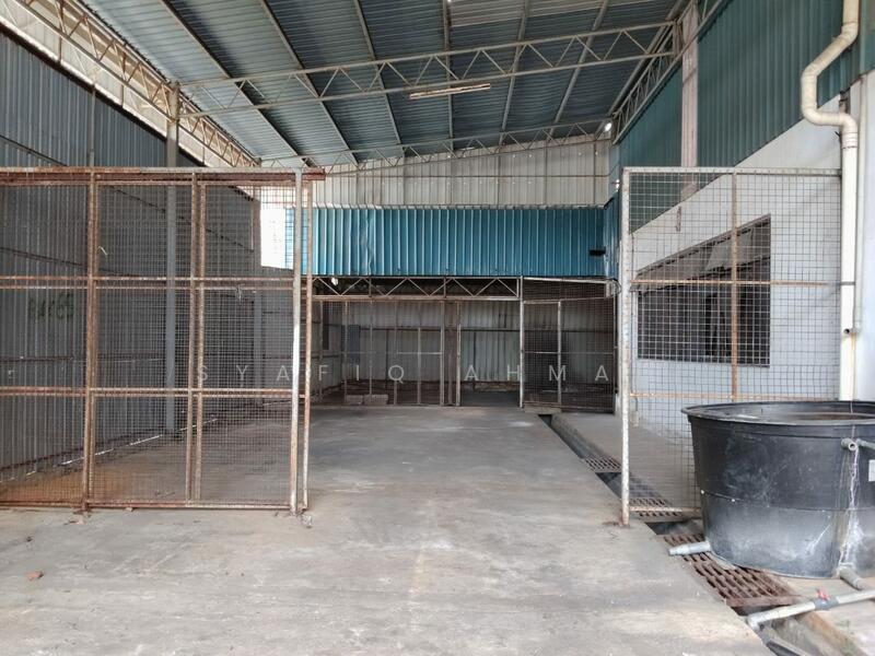 Warehouse for Rent in Pengkalan Chepa (Kelantan) - Syafiq Ahmad - Interior - PropertyGuru.com.my