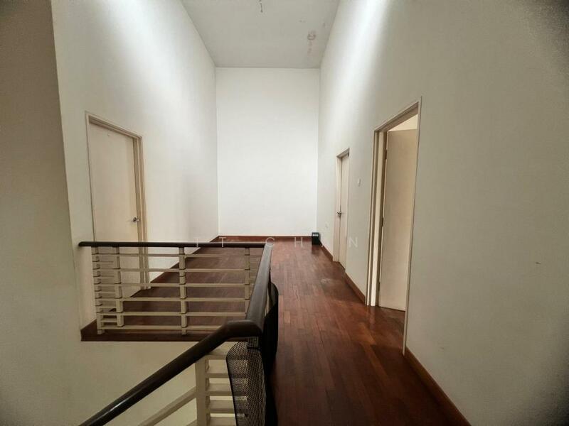 Townhouse for Sale in 16 Sierra (Puchong) - TT Chan - Corridor - PropertyGuru.com.my