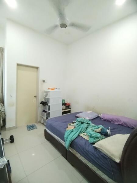 2-storey Terraced House for Sale in Taman Mount Austin (Tebrau) - Garet Lim - Bedroom - PropertyGuru.com.my