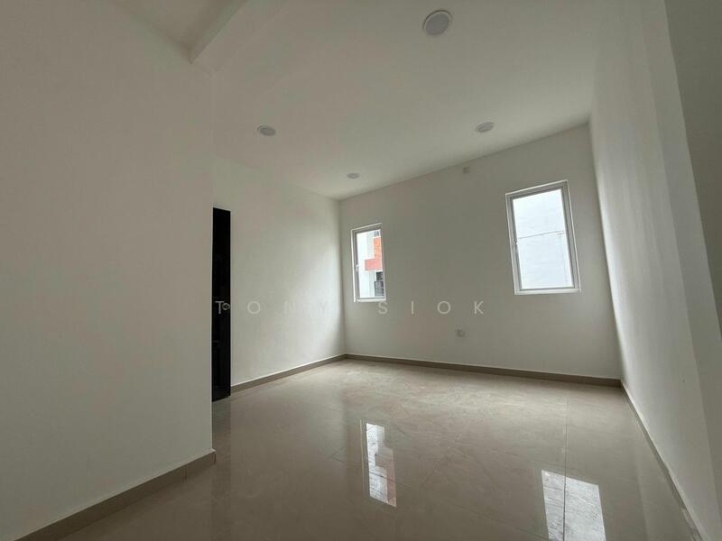 2-storey Terraced House for Sale in Taman Tasek (Johor Bahru) - Tony Siok - Interior - PropertyGuru.com.my