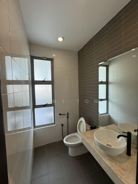 Rumah Teres 2 Tingkat untuk Dijual di Desa Parkcity (Kuala Lumpur) - Jenny Tong - Bathroom - PropertyGuru.com.my