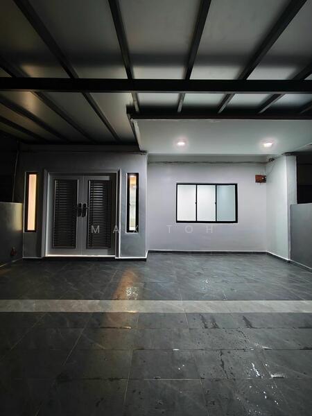 1-storey Terraced House for Sale in Senai (Kulai) - Max Toh - Entrance - PropertyGuru.com.my