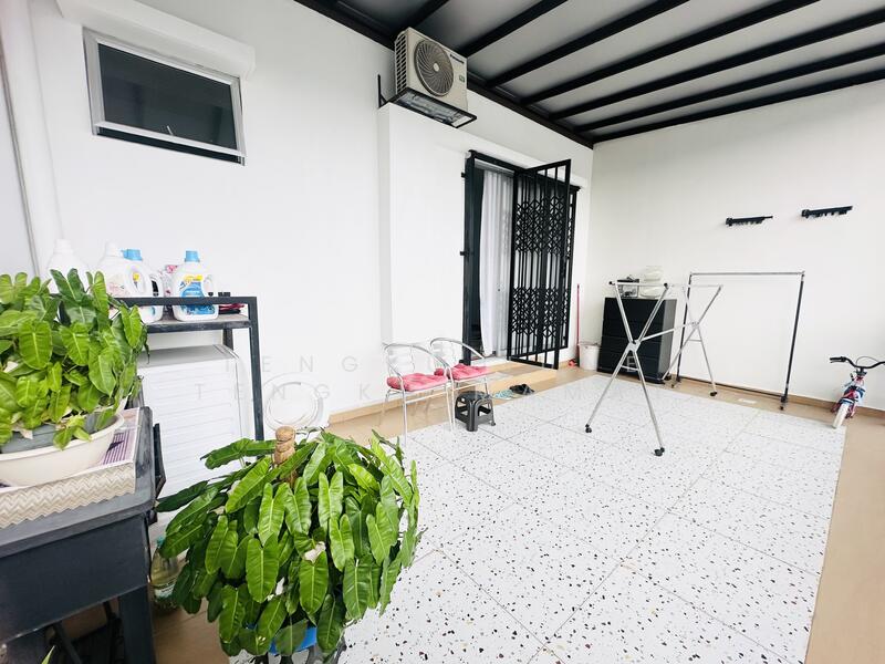 2-storey Terraced House for Sale in Sepang (Selangor) - Tengku June Tengku Mamat - Balcony - PropertyGuru.com.my
