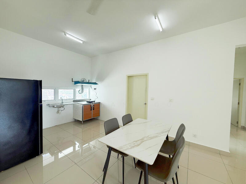 Orchard Ville untuk Untuk Disewa - RM 1,500 /bulan, Feb 2026 - Kitchen - PropertyGuru.com.my