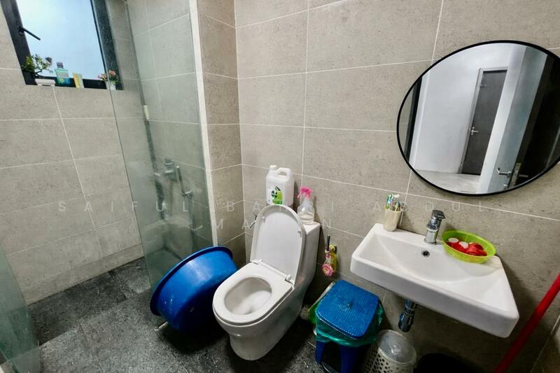 Condominium for Sale at The Valley Residences @ SkySierra - Saiful Bahri Abdul Manan - Bathroom - PropertyGuru.com.my