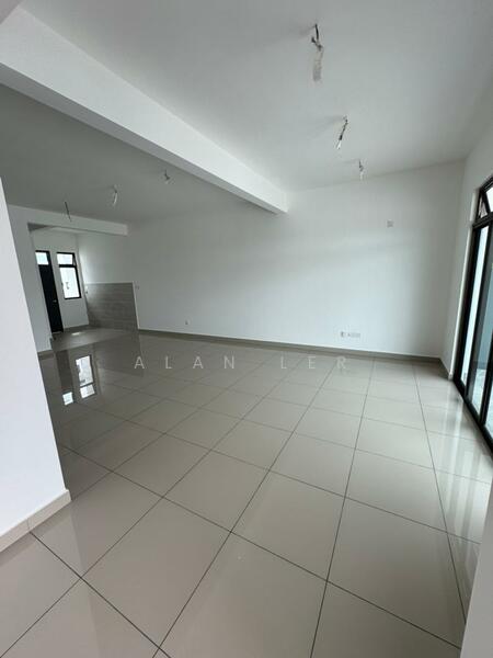 2-storey Terraced House for Sale in Taman Austin Duta (Tebrau) - Alan Ler - Interior - PropertyGuru.com.my