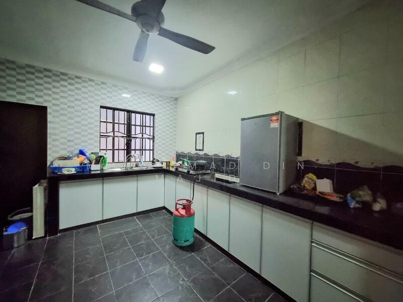 2-storey Terraced House for Sale in U5, Taman Subang Bestari (Shah Alam) - Mohammad Din Majid - Kitchen - PropertyGuru.com.my