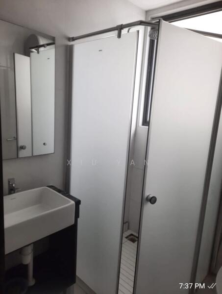 Condominium for Rent at Royal Strand @ Country Garden Danga Bay - Xiu Yan - Bathroom - PropertyGuru.com.my