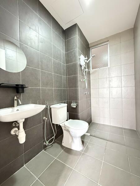 Kenwingston Platz untuk Untuk Disewa - RM 700 /bulan, Feb 2026 - Bathroom - PropertyGuru.com.my