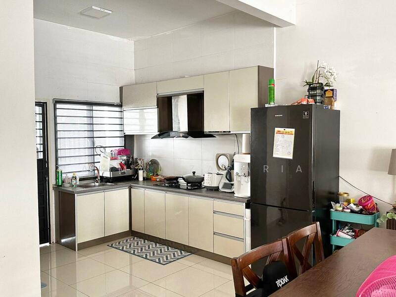 2-storey Terraced House for Sale in Cyberjaya (Selangor) - Akmal Zakaria - Kitchen - PropertyGuru.com.my