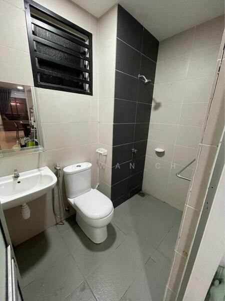 2-storey Terraced House for Rent in Seksyen 30 (Shah Alam) - Shazwan CH - Bathroom - PropertyGuru.com.my