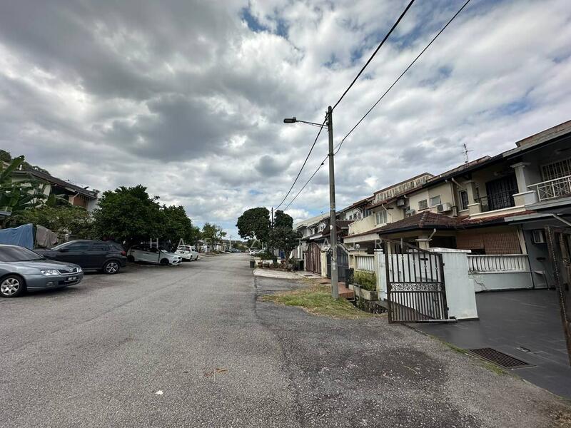 2-storey Terraced House for Sale in Taman Puncak Jalil (Seri Kembangan) - Hafiz Tajri - Exterior - PropertyGuru.com.my