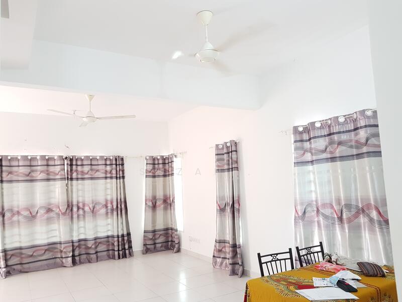 Pelangi Semenyih 2 (Phase 3) untuk Untuk Dijual - RM 690,000, Feb 2026 - Living Room - PropertyGuru.com.my