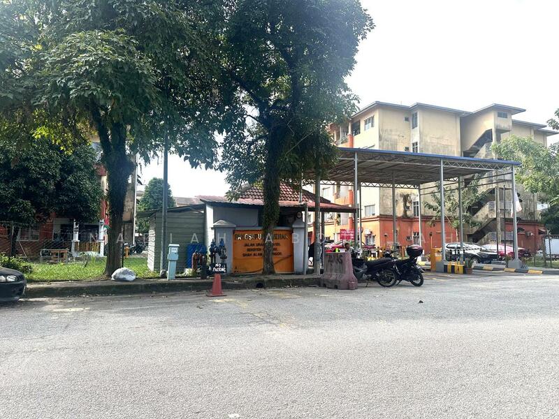 Apartment for Sale at Pangsapuri Merak - Nadiah Abdullah - Exterior - PropertyGuru.com.my