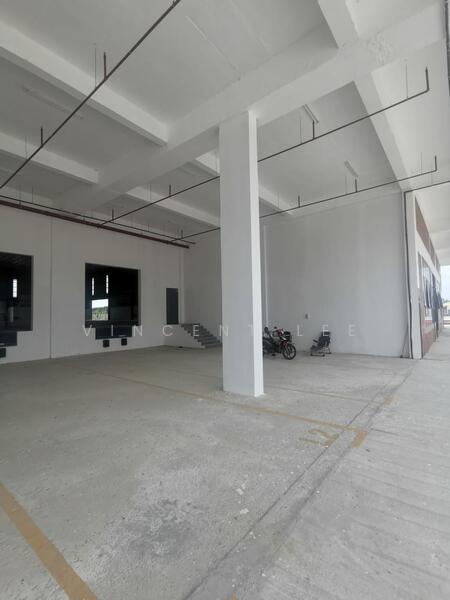 Detached Factory for Rent in Kawasan Perindustrian Kundang (Rawang) - Vincent Lee - Interior - PropertyGuru.com.my