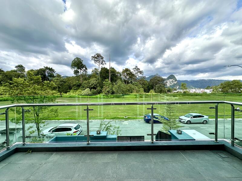 2-storey Terraced House for Sale in Rawang (Selangor) - Visaghan Naidu - Balcony - PropertyGuru.com.my