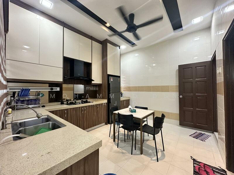 2-storey Terraced House for Sale in Seksyen 32, Bukit Naga (Shah Alam) - Mohammad Din Majid - PropertyGuru.com.my