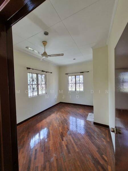 2-storey Terraced House for Sale in Seksyen 32, Bukit Naga (Shah Alam) - Mohammad Din Majid - PropertyGuru.com.my