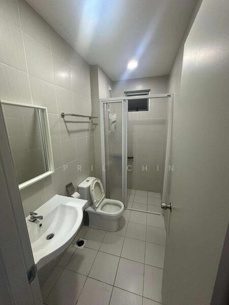 Service Residence for Rent at Meridin Bayvue Serviced Apartment - April Chin - Bathroom - PropertyGuru.com.my