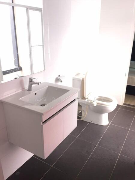 Service Residence for Rent at Halo Sunday @ Empire City - Jason Chee - Bathroom - PropertyGuru.com.my