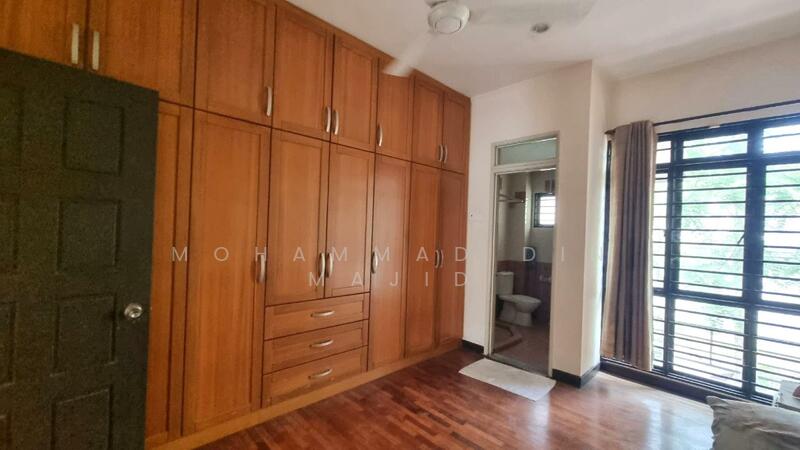 Bukit Jelutong untuk Untuk Dijual - RM 925,000, Mac 2026 - Bedroom - PropertyGuru.com.my