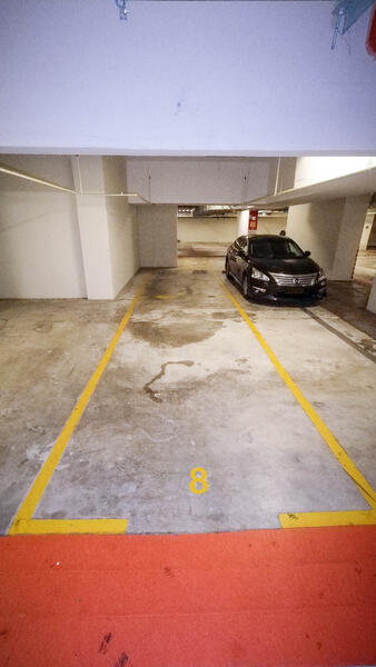 UNA Serviced Apartment untuk Untuk Disewa - RM 1,700 /bulan, Mac 2026 - Car Park - PropertyGuru.com.my