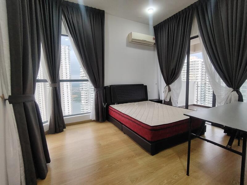 Condominium for Rent at Lovell @ Country Garden Danga Bay - Dave Sim - Bedroom - PropertyGuru.com.my