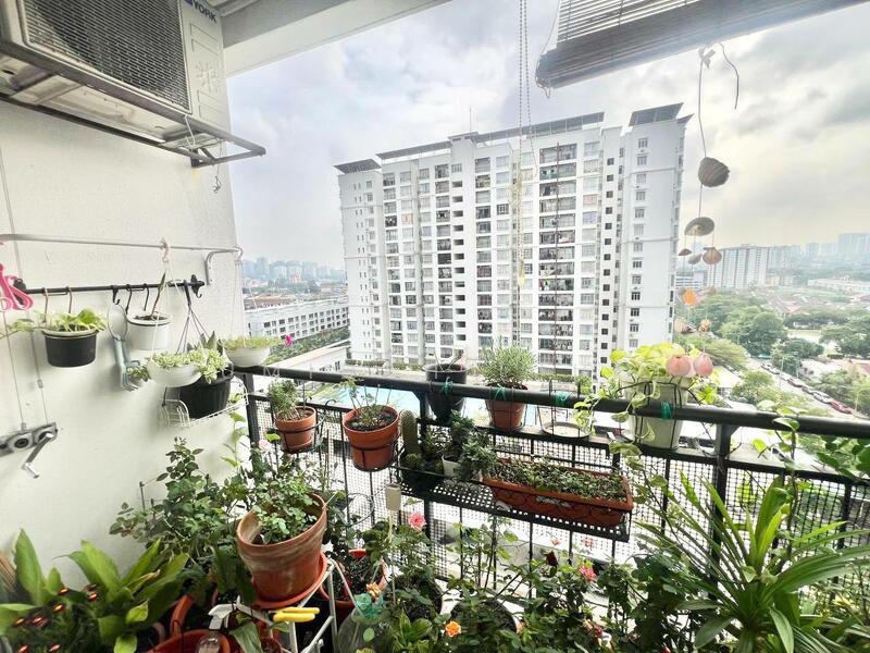 Condominium for Sale at 1120 Park Avenue - JUMIDAH (JUE) - Balcony - PropertyGuru.com.my