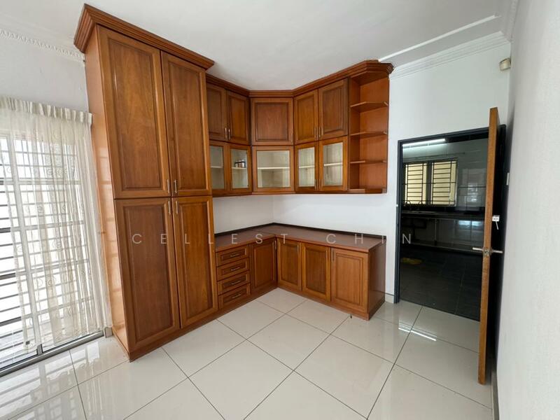 Semi-Detached House for Sale in Taman Bukit Serdang (Seri Kembangan) - Cellest Chin - Kitchen - PropertyGuru.com.my
